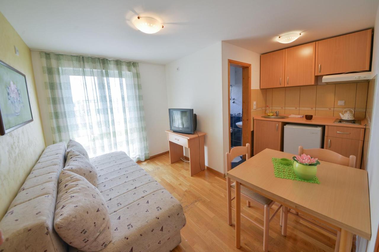 Disney Apartments Μπούντβα Εξωτερικό φωτογραφία